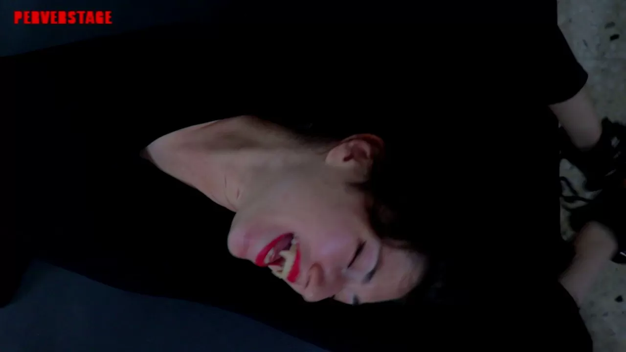 Perverstage – Jane the Vampire Slayer6.webp