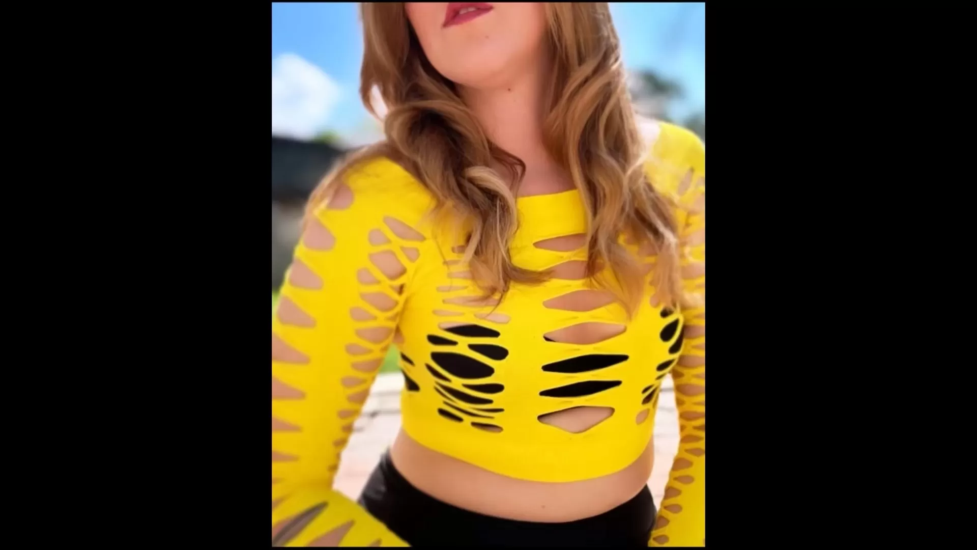 Fettish – Tickled in Steel – Honey Kinkade.mp4_snapshot_00.08.333.webp